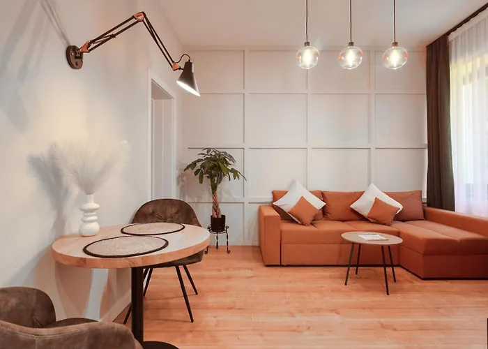 Апартаменти Privo Oldtown Luxury Брашов